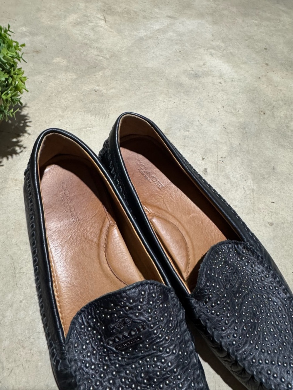 Coach Alana Black Studded Loafers Flats Shoes Women Size 7.5 Comfort Travel Fall - Picture 3 of 6